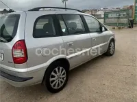 Usado Opel Zafira 100 CV (73 kW) 2005 Gris / plata Monovolumen