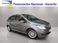 Usado Mercedes B180 109 CV (80 kW) 2008 Gris / plata Monovolumen