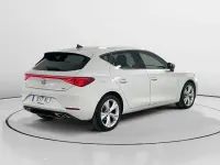 Usado Seat Leon FR 150 CV (110 kW) 2023 Blanco Berlina