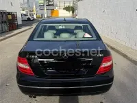 Usado Mercedes C200 Avantgarde 136 CV (100 kW) 2011 Negro Berlina