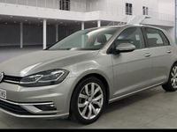Usado VW Golf VII Advance 150 CV (110 kW) 2018 Gris / plata Berlina