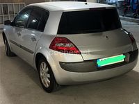 Usado Renault Mégane Bose Edition 130 CV (95 kW) 2010 Gris / plata Berlina