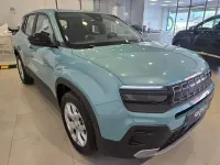 Usado Jeep Avenger Altitude 100 CV (73 kW) 2024 Azul SUV
