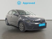 Usado VW Polo Life 95 HP (69 kW) 2024 Cinzento Sedan