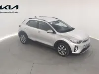 Usado Kia Stonic 99 CV (72 kW) 2025 Gris SUV
