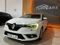 Usado Renault Mégane GrandTour Zen 115 CV (84 kW) 2020 Blanco Familiar