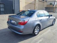 Usado BMW 520 170 CV (125 kW) 2004 Gris / plata Berlina