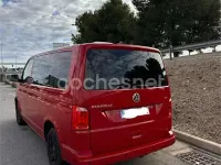 Usado VW Caravelle Trendline 102 CV (75 kW) 2016 Rojo Van