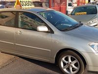 Usado Toyota Corolla Sol 110 CV (80 kW) 2005 Gris / plata Berlina