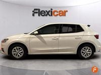 Usado Skoda Fabia Selection 95 CV (69 kW) 2024 Blanco Berlina