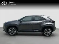 Usado Toyota Yaris Cross Style 116 CV (85 kW) 2023 Gris / plata SUV