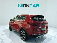 Usado Kia Sportage GT-Line 136 CV (100 kW) 2021 Granate SUV