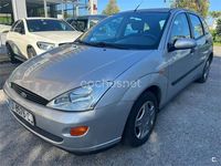 Używany Ford Focus Ambiente 90 KM (66 kW) 2000 Szary Sedan/Limuzyna