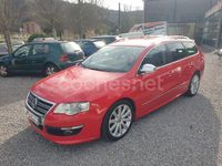 Usado VW Passat R-line 160 CV (117 kW) 2009 Rojo Familiar