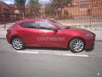 Begagnad Mazda 3 Luxury 150 HK (110 kW) 2015 Röd Sedan