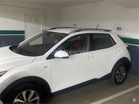 Usado Kia Stonic 100 HP (73 kW) 2022 Branco SUV