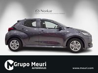 Usado Mazda 2 Comfort 116 CV (85 kW) 2023 Gris / plateado Berlina