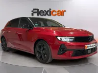 Usado Opel Astra Edition 131 CV (96 kW) 2022 Rojo Utilitario