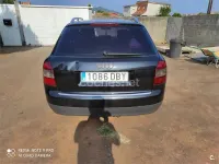 Usado Audi A4 Sport 130 CV (95 kW) 2004 Negro Familiar