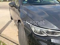 Usado VW Golf VIII 115 CV (84 kW) 2022 Gris / plata Berlina