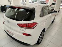Usado Hyundai i30 Style 140 CV (102 kW) 2018 Blanco Berlina