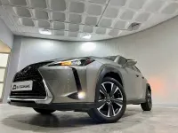 Usado Lexus UX 184 CV (135 kW) 2021 Gris / plata SUV