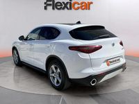 Usado Alfa Romeo Stelvio 180 CV (132 kW) 2018 Blanco SUV
