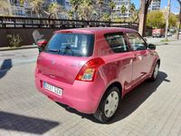 Usado Suzuki Swift GL 92 CV (67 kW) 2010 Violeta / lila Utilitario