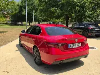 Usado Alfa Romeo Giulia Super 180 CV (132 kW) 2017 Rojo Berlina