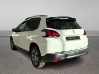 Usado Peugeot 2008 Signature Sky 82 CV (60 kW) 2019 Blanco SUV