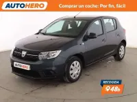 Usado Dacia Sandero Essentiel 75 CV (55 kW) 2019 Gris Utilitario