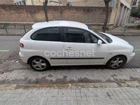 Usado Seat Ibiza Sport 100 CV (73 kW) 2005 Blanco Berlina