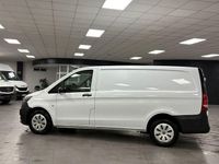 Usado Mercedes Vito 115 CV (84 kW) 2021 Blanco Van