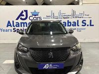 Usado Peugeot 2008 Allure 130 CV (95 kW) 2021 Gris / plata SUV