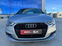 Usado Audi A3 116 CV (85 kW) 2019 Gris / plata Berlina