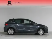Usado Seat Ibiza 110 CV (80 kW) 2023 Gris Berlina