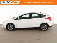 Usado Ford Focus 125 CV (91 kW) 2014 Blanco Berlina