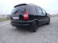 Usado Opel Zafira Elegance 125 CV (91 kW) 2004 Azul Monovolumen