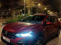 Usado Dacia Sandero Comfort 101 CV (74 kW) 2021 Granate Berlina