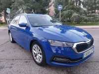 Usado Skoda Octavia Style 150 CV (110 kW) 2021 Azul Familiar