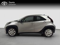Usado Toyota Aygo X Play 72 CV (52 kW) 2024 Blanco SUV