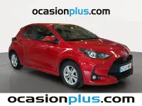 Usado Toyota Yaris Active 116 CV (85 kW) 2024 Rojo Utilitario