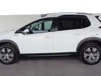 Usado Peugeot 2008 Signature Sky 99 CV (72 kW) 2019 SUV