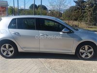 Usado VW Golf VII 105 CV (77 kW) 2013 Gris / plata Berlina