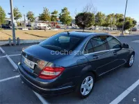Usado Mercedes C220 Elegance 170 CV (125 kW) 2009 Granate Berlina