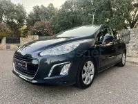 Usado Peugeot 308 Active 120 CV (88 kW) 2013 Gris / plata Berlina