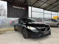 Usado Volvo V40 R-Design Momentum 120 CV (88 kW) 2019 Negro Berlina