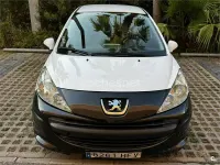 Usado Peugeot 207 70 CV (51 kW) 2011 Blanco Berlina