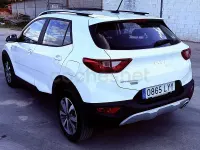 Usado Kia Stonic GT-Line 100 CV (73 kW) 2022 Blanco SUV