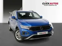 Usado VW T-Roc Life 111 CV (81 kW) 2024 Azul SUV